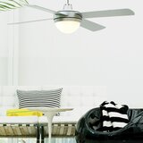 Sfeerfoto van chromen Beacon Futura Eco plafondventilator