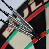 Bull's Lightning Pink 80% steeltip dartpijlen