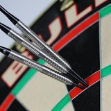 Bull's Lightning Red 80% steeltip dartpijlen