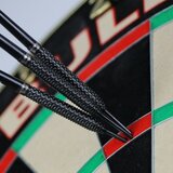 Bull's Shark Pro Black 90% steeltip dartpijlen